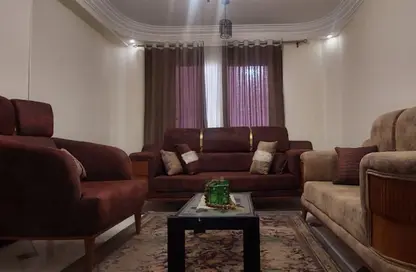 Apartment - 3 Bedrooms - 2 Bathrooms for sale in Mahdy Arafa St. - 9th Zone - Nasr City - Cairo