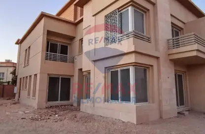 فيلا - 4 غرف نوم - 6 حمامات للبيع في جدار - كمبوندات 6 أكتوبر - مدينة 6 أكتوبر - الجيزة فيلا - 4 غرف نوم - 6 حمامات للبيع في جدار - كمبوندات 6 أكتوبر - مدينة 6 أكتوبر - الجيزة