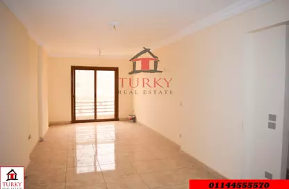 Apartment - 3 Bedrooms - 2 Bathrooms for sale in Al Ekbal St. - Laurent - Hay Sharq - Alexandria