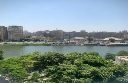 Penthouse - 2 Bedrooms - 1 Bathroom for rent in Al Gabalaya St. - Zamalek - Cairo