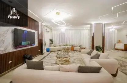 Villa - 7+ Bedrooms - 5 Bathrooms for rent in Sunrise - South Investors Area - New Cairo City - Cairo