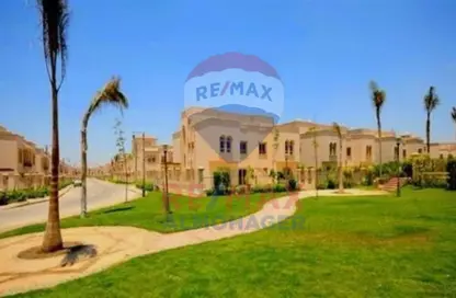 فيلا - 4 غرف نوم - 3 حمامات للبيع في جرينز - الحي السادس - الشيخ زايد - الجيزة