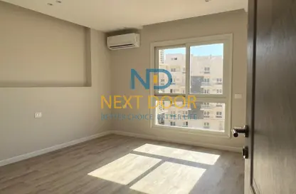 Apartment - 3 Bedrooms - 2 Bathrooms for rent in Mountain View iCity - 5th Settlement Compounds - The 5th Settlement - New Cairo City - Cairo