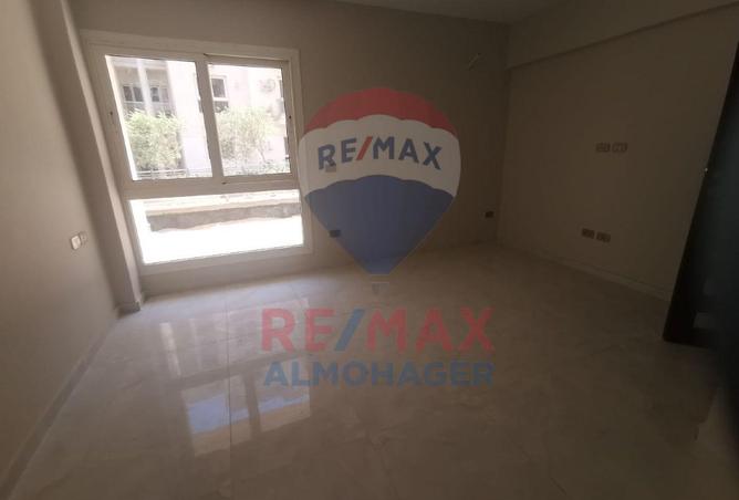 8020587 - Property Image 2