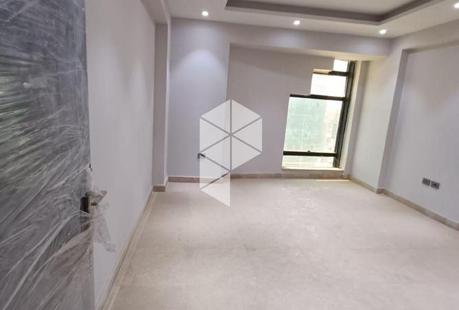 8387641 - Property Image 2