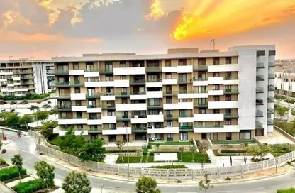 Apartment - 3 Bedrooms - 2 Bathrooms for sale in Al Burouj Compound - El Shorouk Compounds - Shorouk City - Cairo