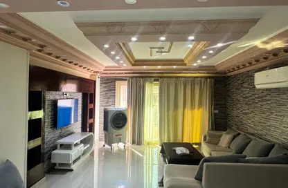 Apartment - 3 Bedrooms - 2 Bathrooms for sale in El Khalifa El Maamoun St. - Roxy - Heliopolis - Masr El Gedida - Cairo