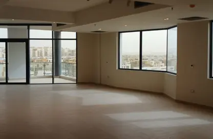 Office Space - Studio - 2 Bathrooms for rent in The portal - Beverly Hills - Sheikh Zayed Compounds - Sheikh Zayed City - Giza