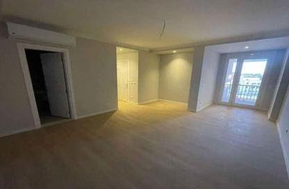 Apartment - 2 Bedrooms - 2 Bathrooms for sale in Pyramids Hills - Cairo Alexandria Desert Road - 6 October City - Giza