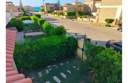 فيلا - 6 غرف نوم - 6 حمامات للبيع في اللوتس - العلمين - الساحل الشمالي