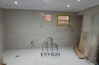 شقة - 3 غرف نوم - 2 حمامات للبيع في شارع ابو داوود الظاهري - المنطقة السادسة - مدينة نصر - القاهرة