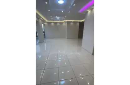 Apartment - 3 Bedrooms - 2 Bathrooms for rent in Zaker Hussein St. - Al Hadiqah Al Dawliyah - 7th District - Nasr City - Cairo