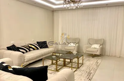منزل مزدوج - 5 غرف نوم - 4 حمامات للبيع في الكارما 4 - كمبوندات الشيخ زايد - الشيخ زايد - الجيزة