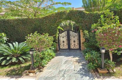 Villa - 5 Bedrooms - 4 Bathrooms for sale in Al Burouj Compound - El Shorouk Compounds - Shorouk City - Cairo