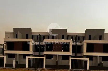 Townhouse - 3 Bedrooms - 3 Bathrooms for sale in Stei8ht - The 1st Settlement - New Cairo City - Cairo