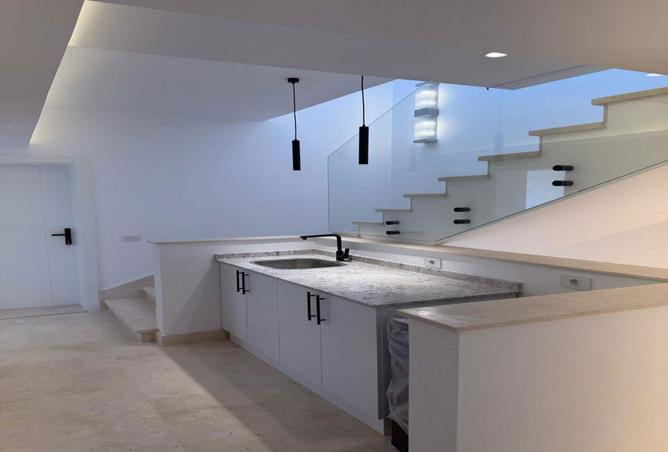 7986585 - Property Image 3