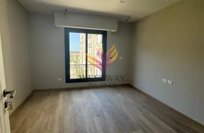 Apartment - 3 Bedrooms - 3 Bathrooms for rent in Village West - Sheikh Zayed Compounds - Sheikh Zayed City - Giza
