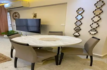 Apartment - 2 Bedrooms - 1 Bathroom for rent in El Rehab Extension - Al Rehab - New Cairo City - Cairo