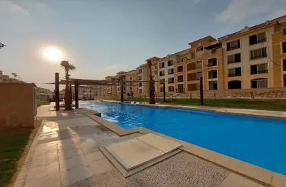 Apartment - 3 Bedrooms - 2 Bathrooms for sale in Stone Residence - 5th Settlement Compounds - The 5th Settlement - New Cairo City - Cairo