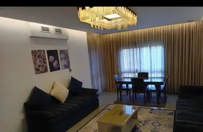 شقة - 2 غرف نوم - 2 حمامات للبيع في شارع عمر بن الخطاب - الرحاب المرحلة الرابعة - الرحاب - مدينة القاهرة الجديدة - القاهرة
