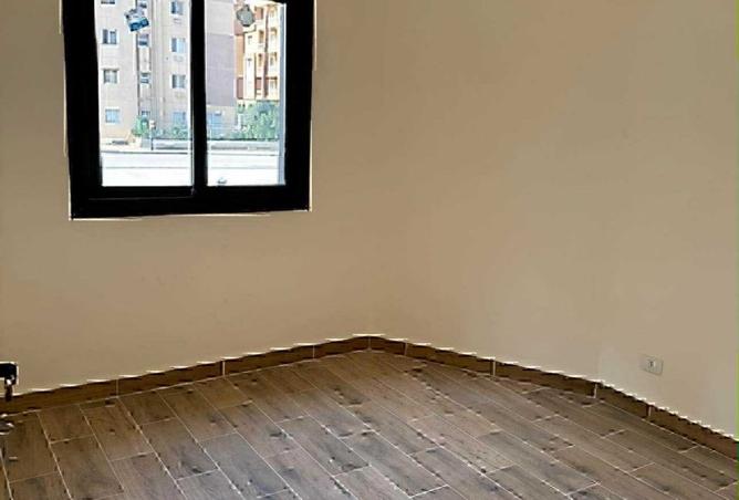 8442099 - Property Image 3