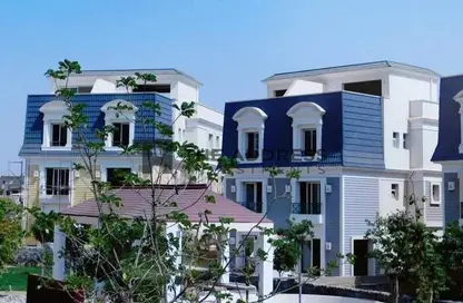 Townhouse - 4 Bedrooms - 4 Bathrooms for sale in Mountain View 1 - 5th Settlement Compounds - The 5th Settlement - New Cairo City - Cairo