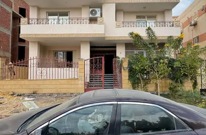 دوبلكس - 4 غرف نوم - 3 حمامات للبيع في المجاورة الثانية - الحي الثالث غرب - مدينة الشروق - القاهرة دوبلكس - 4 غرف نوم - 3 حمامات للبيع في المجاورة الثانية - الحي الثالث غرب - مدينة الشروق - القاهرة