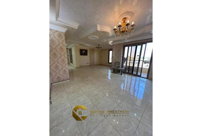 8211404 - Property Image 2