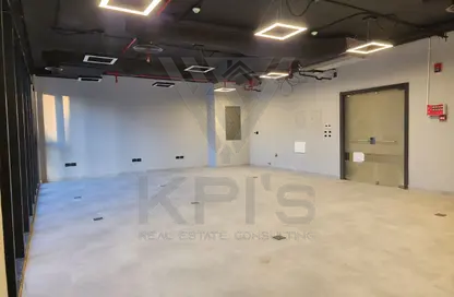 Office Space - Studio - 1 Bathroom for rent in Hyde Park - 5th Settlement Compounds - The 5th Settlement - New Cairo City - Cairo