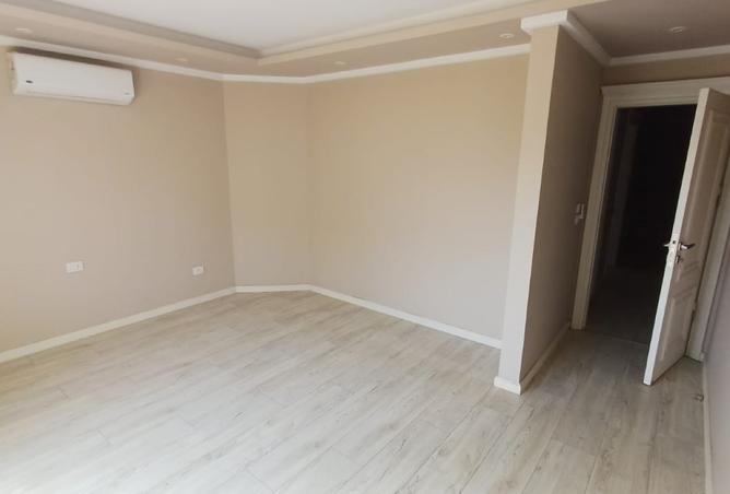 7929980 - Property Image 2