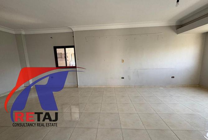 7911880 - Property Image 3