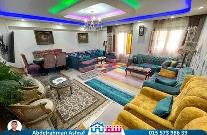 شقة - 3 غرف نوم - 2 حمامات للبيع في شارع طيبه - كليوباترا - حي شرق - الاسكندرية