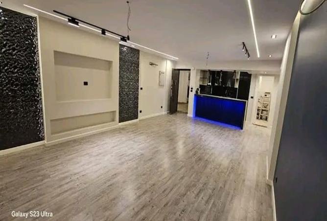 8527374 - Property Main Image