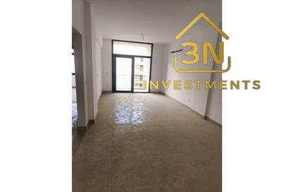 Apartment - 3 Bedrooms - 2 Bathrooms for rent in Moon Residences - Fifth Square - The 5th Settlement - New Cairo City - Cairo