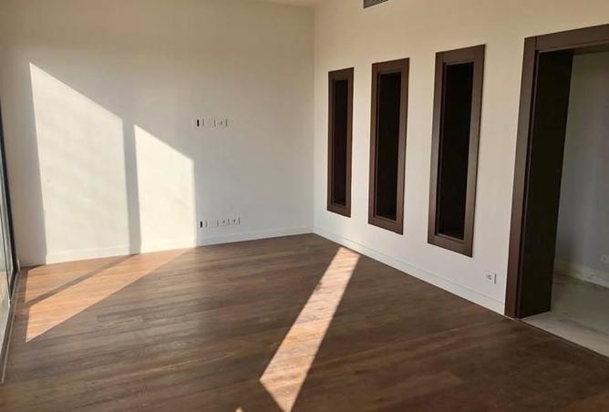 8373053 - Property Image 2