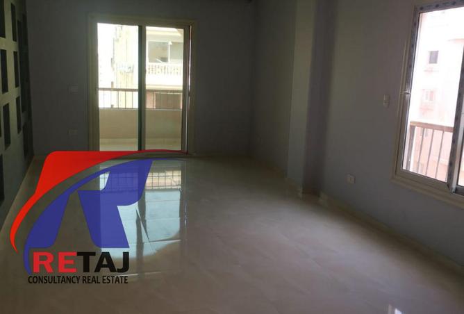 8253272 - Property Image 3