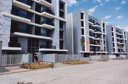 Apartment - 2 Bedrooms - 2 Bathrooms for sale in Sun Capital - Fayoum Desert road - 6 October City - Giza