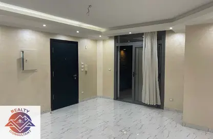 Apartment - 2 Bedrooms - 1 Bathroom for sale in Tag Sultan - Ring Road - Cairo