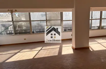 Apartment - 3 Bedrooms - 2 Bathrooms for sale in 8th Zone - Nasr City - Cairo