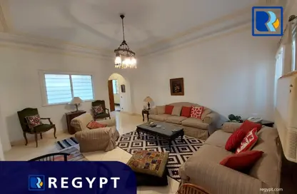 Apartment - 2 Bedrooms - 1 Bathroom for rent in Shagaret Al Dor St. - Zamalek - Cairo