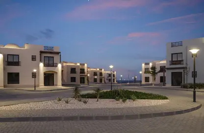 Chalet - 2 Bedrooms - 3 Bathrooms for sale in Makadi Orascom Resort - Makadi - Hurghada - Red Sea
