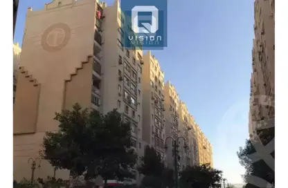 Apartment - 4 Bedrooms - 2 Bathrooms for sale in 50th Street - Zahraa El Maadi - Hay El Maadi - Cairo