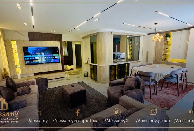 8522920 - Property Main Image