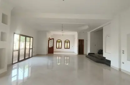 طابق كامل - استوديو - 3 حمامات للايجار في المنطقة د - حى جنوب الاكايمية - مدينة القاهرة الجديدة - القاهرة