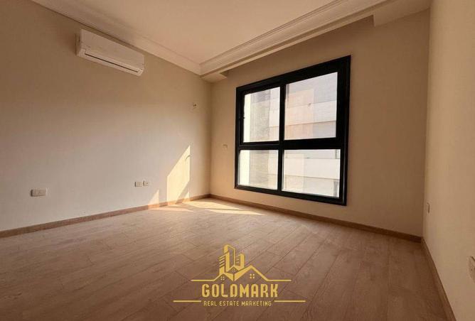 8253253 - Property Image 2