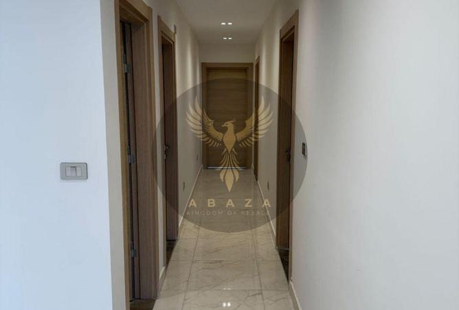 8302621 - Property Image 3