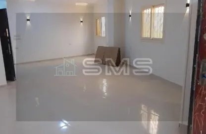 شقة - 3 غرف نوم - 2 حمامات للايجار في عمارات البنفسج - البنفسج - مدينة القاهرة الجديدة - القاهرة