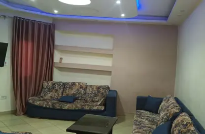 شقة - 3 غرف نوم - 2 حمامات للايجار في الطوابق - فيصل - حي الهرم - الجيزة