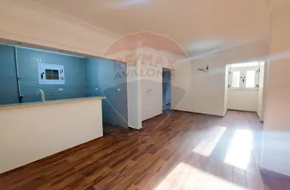 Apartment - 2 Bedrooms - 1 Bathroom for rent in Waboor Elmayah - Hay Wasat - Alexandria