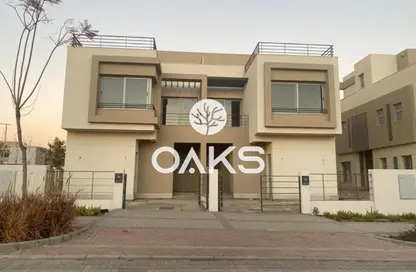 Villa - 4 Bedrooms - 3 Bathrooms for sale in Palm Hills New Cairo - 5th Settlement Compounds - The 5th Settlement - New Cairo City - Cairo